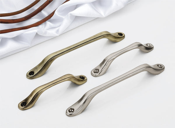 Modern & Classic Curved Cabinet Handles