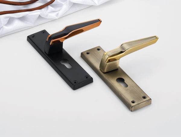 Kombu Mortise Handle Set - Distinctive Plate Pattern