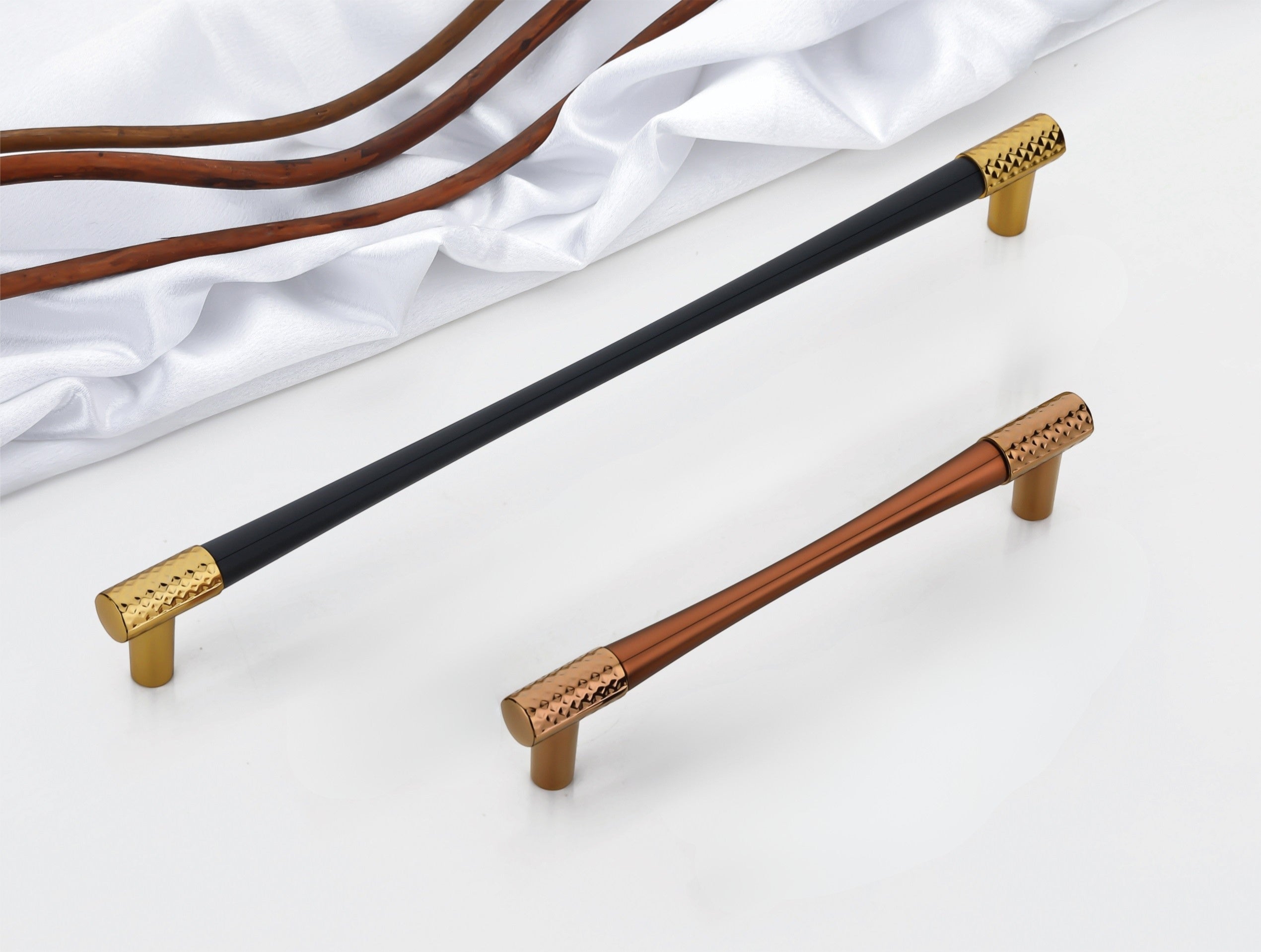 Textured Kitchen Handles Modern Two-Tone Tapered Bar Cabinet & Wardrobe Handles with Textured E
